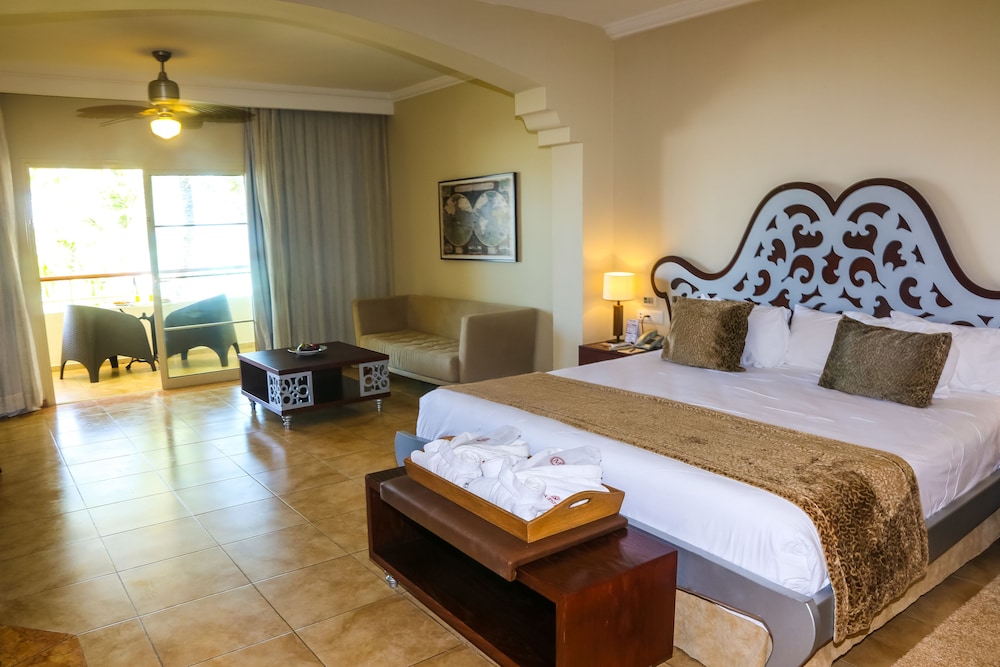 Junior Suite with Indoor Hot Tub