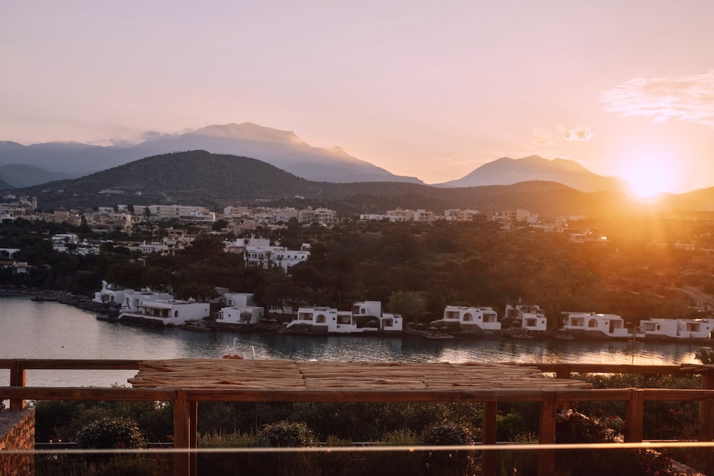 Sunset Sea View Room