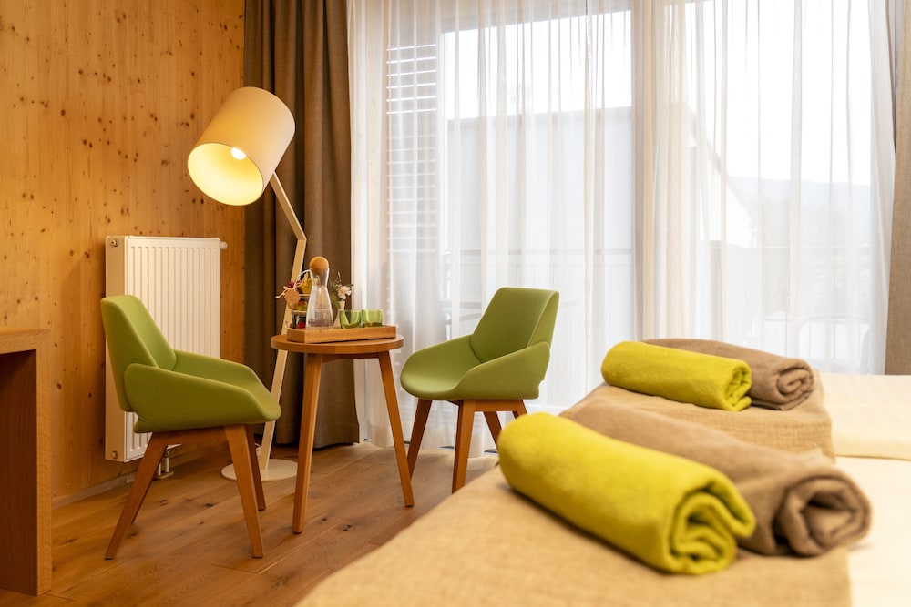 Superior Twin Room (Baumkronenzimmer) photo 3