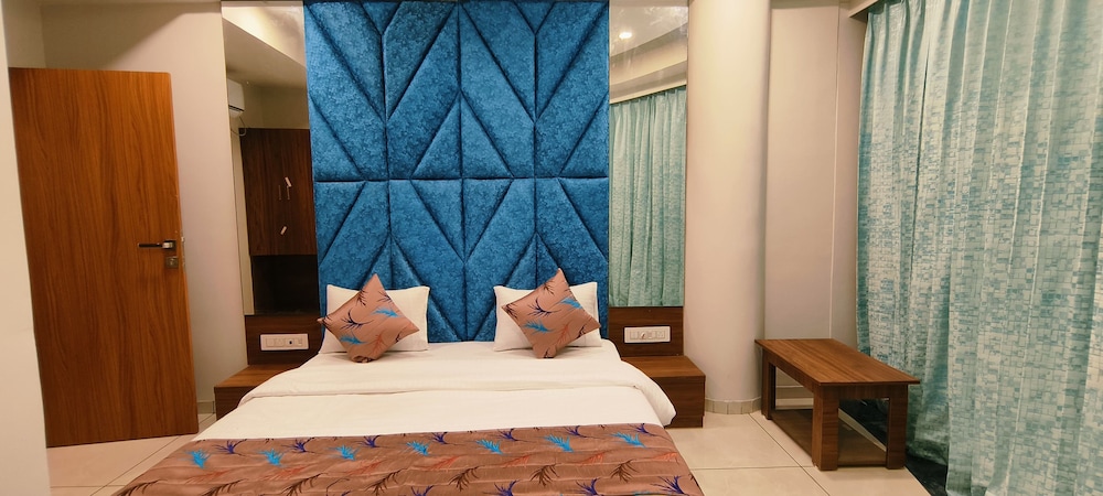 Deluxe Double Room photo 3