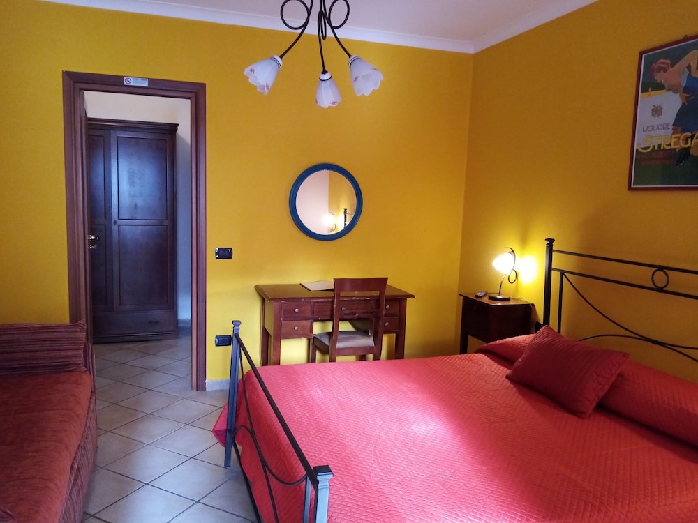 Basic Triple Room - Photo 1