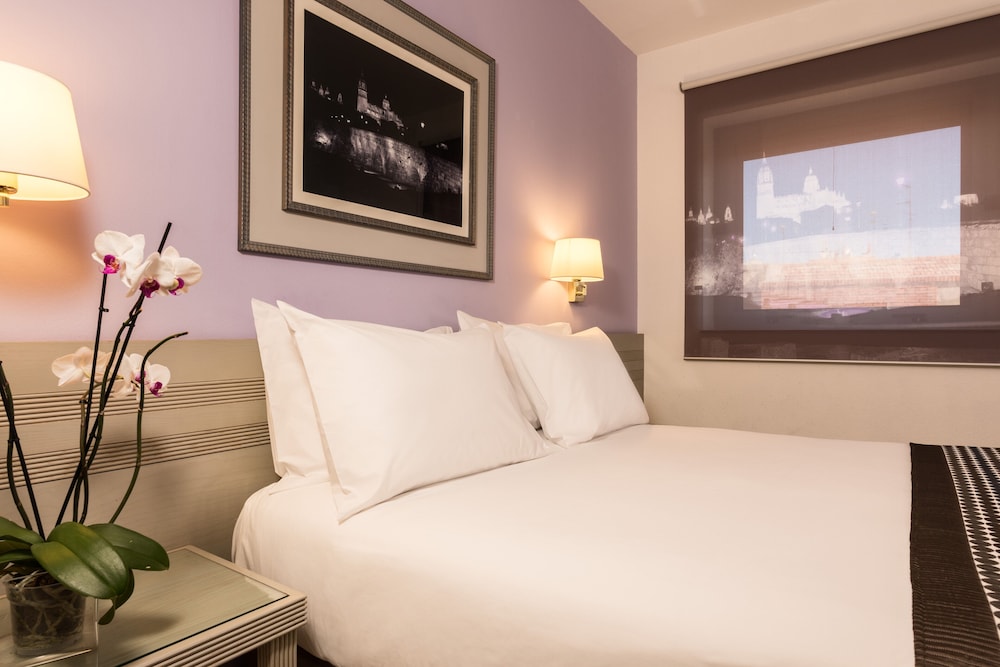 Premium Room - Photo 2
