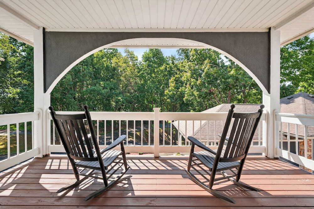 Resort Suite photo 2