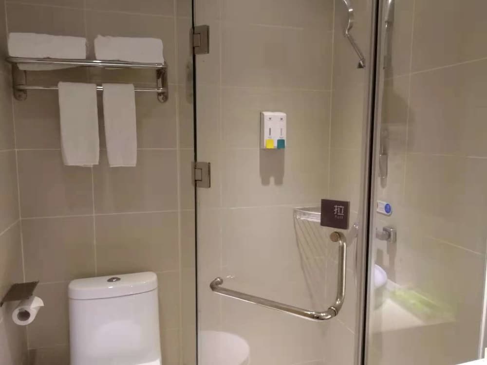 Business Twin Room photo 3