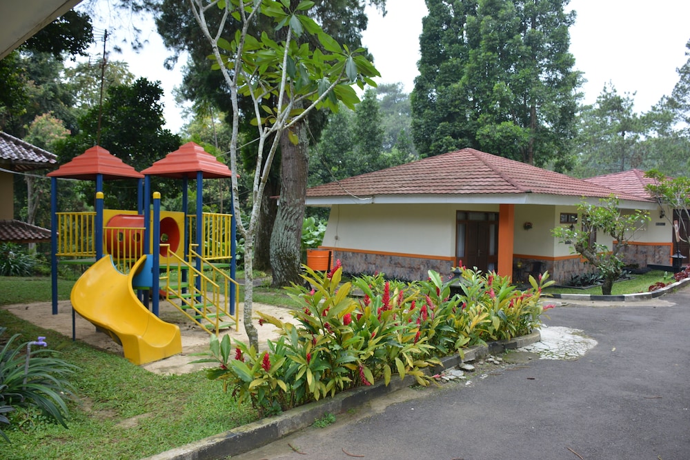 Bungalow, 2 Bedrooms photo 2