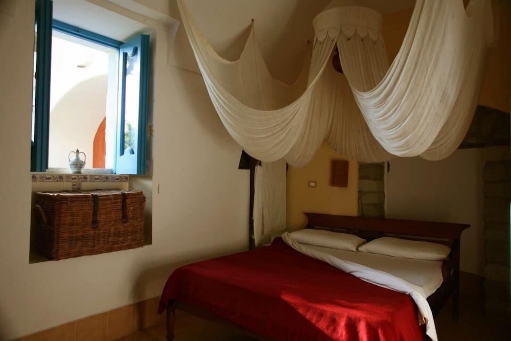 Honeymoon Room