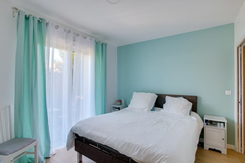 Deluxe Triple Room, 3 Twin Beds, Non Smoking, Garden View photo 1