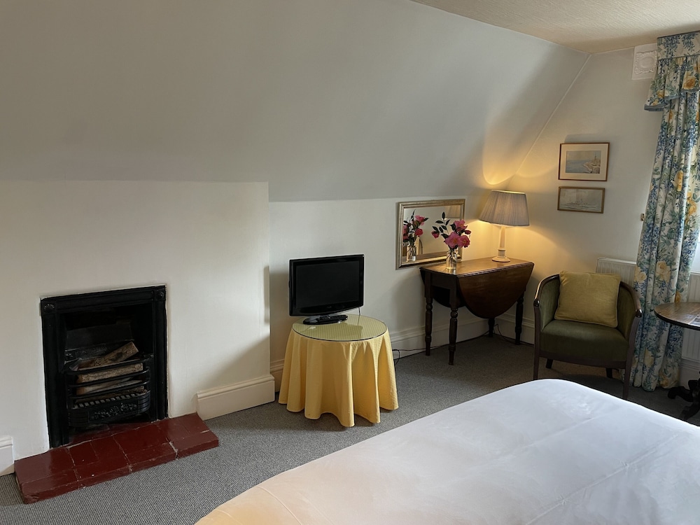 Standard Double Room, Ensuite (2nd Floor) - Photo 8