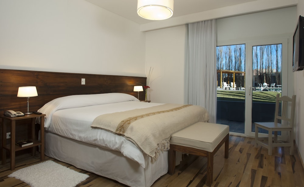 Standard Double or Twin Room photo 1