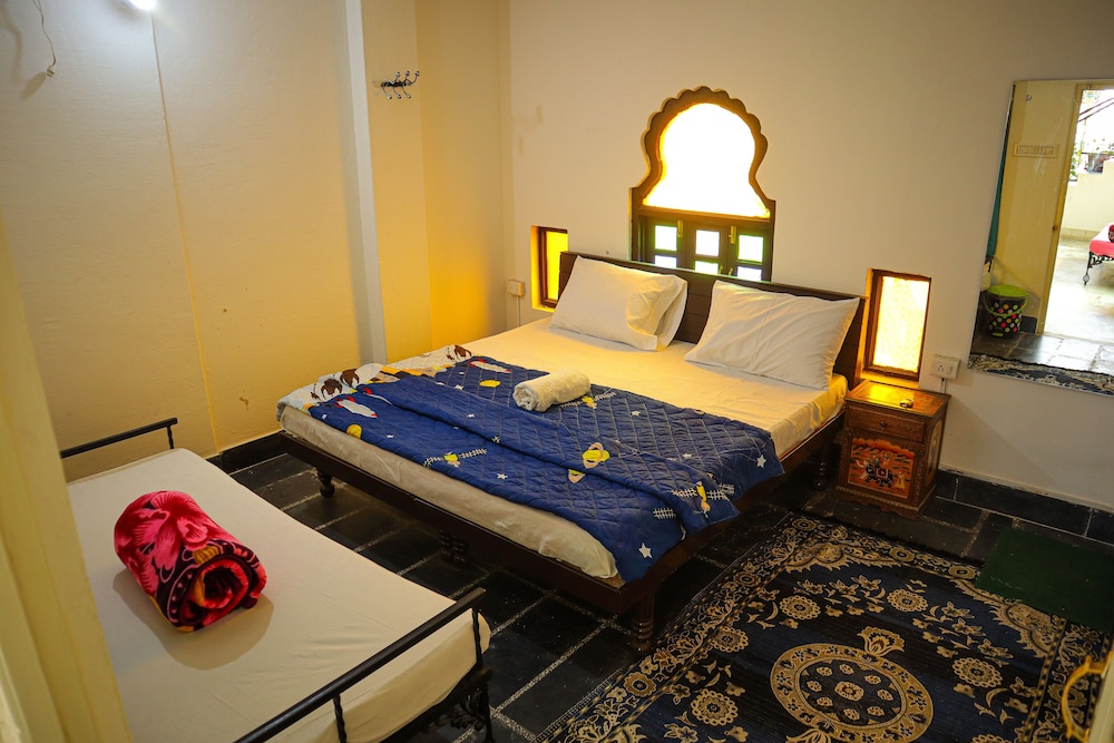 Deluxe Room - Photo 2