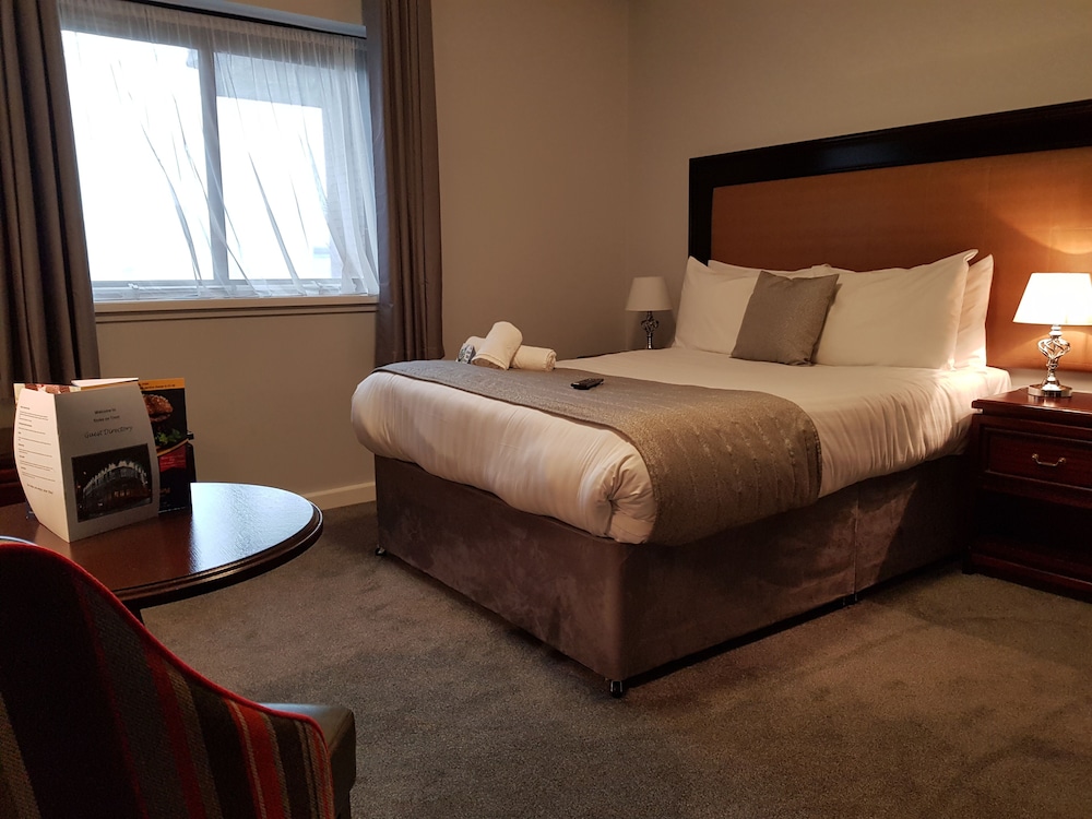 Standard Room, 1 Double Bed, Non Smoking - Photo 14