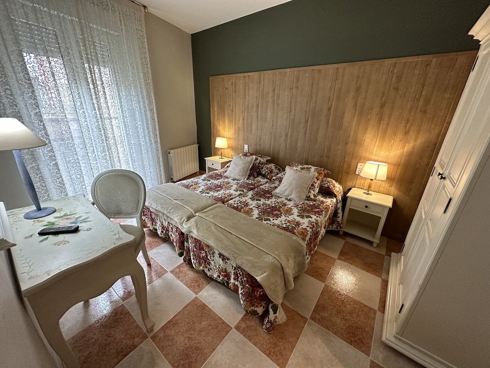 Classic Double or Twin Room