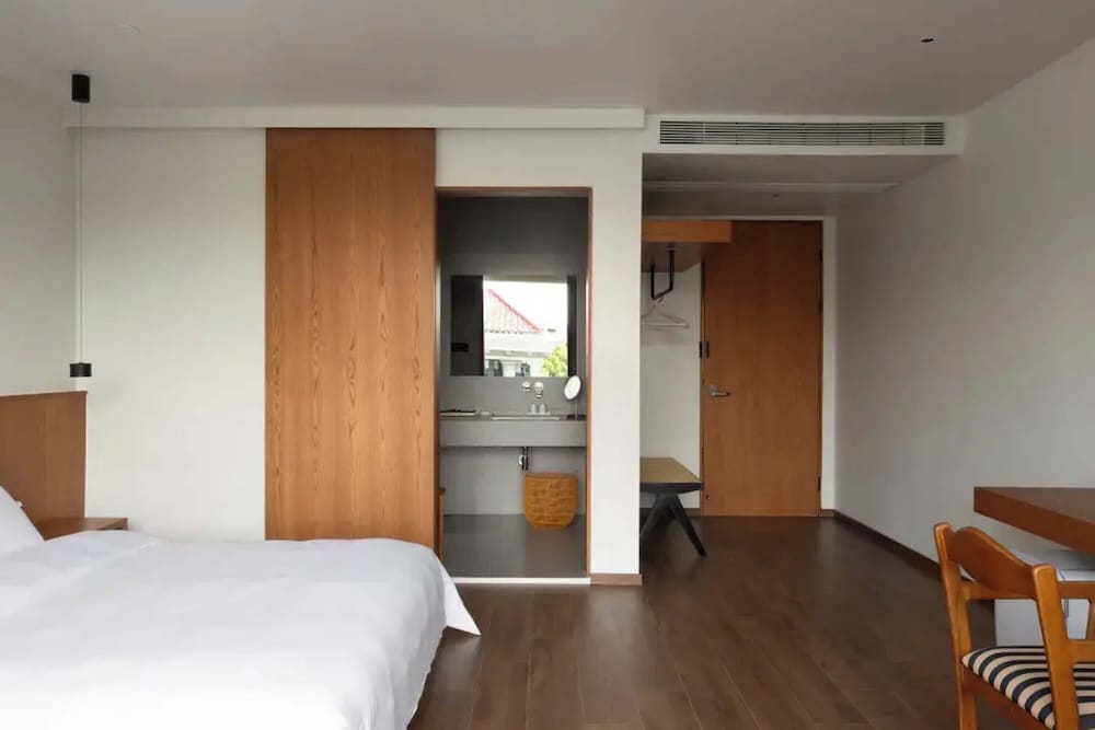 Classic Double Room, Garden View