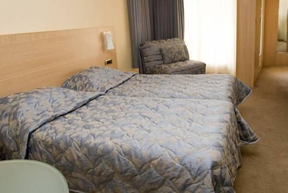 Standard Double Room photo 2