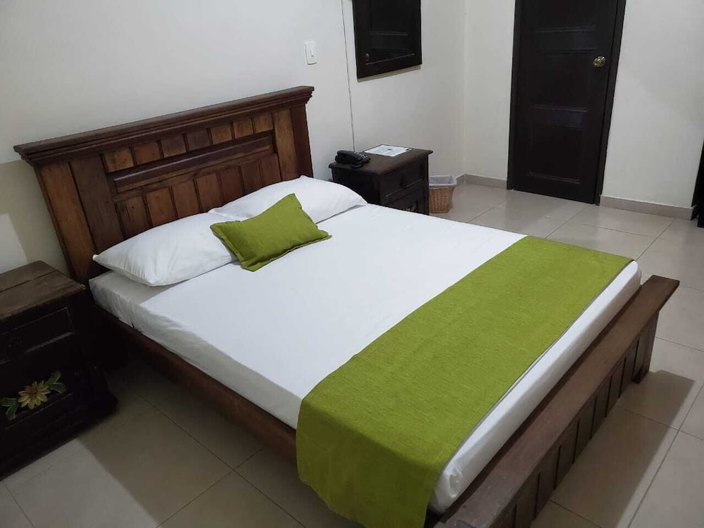 Basic Single Room photo 3
