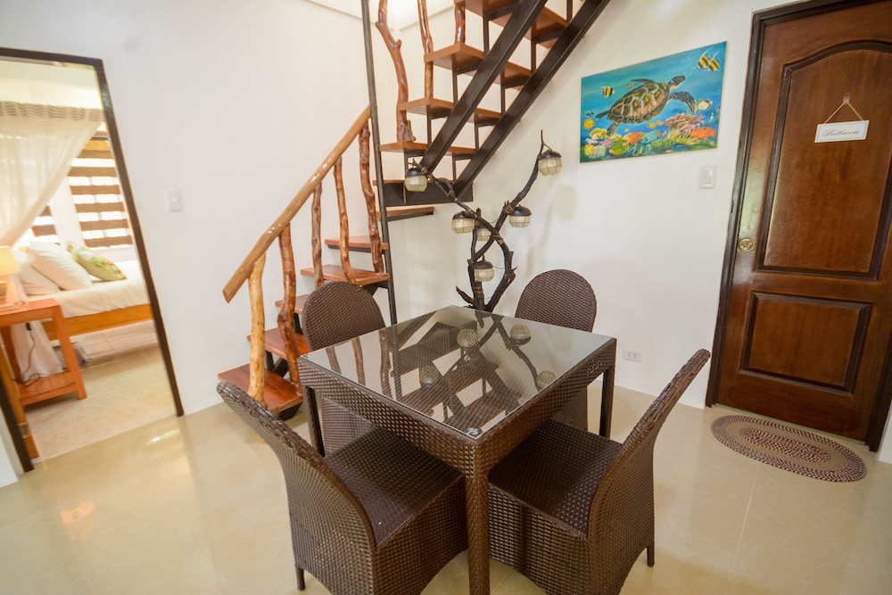 Villa photo 3