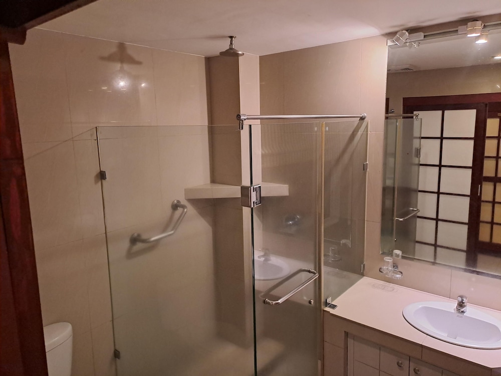 Lagoon Poolside Room photo 3