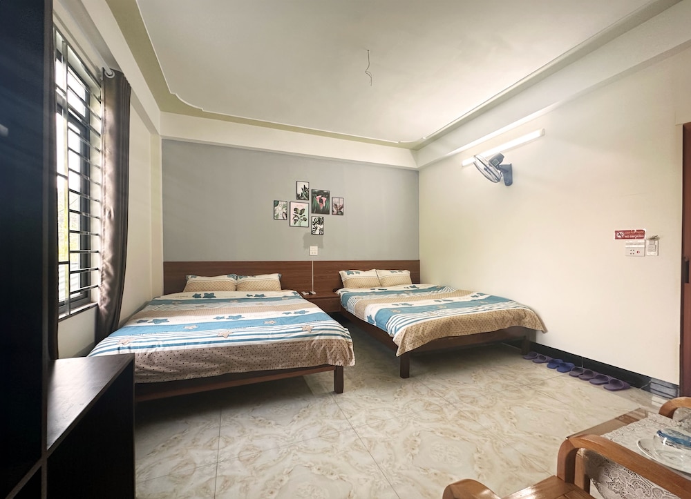 Panoramic Quadruple Room photo 1