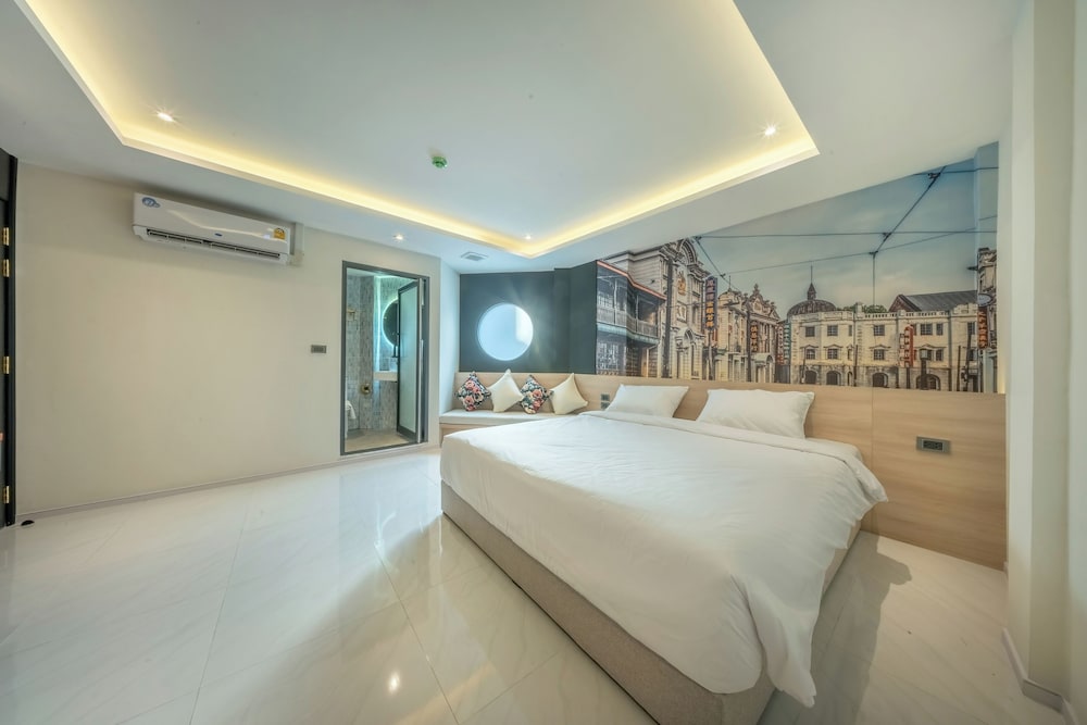 Premium Double Room photo 2