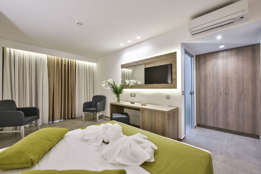 Superior Room, Sea View photo 3