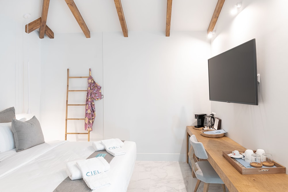 Executive Studio Suite, Terrace photo 2