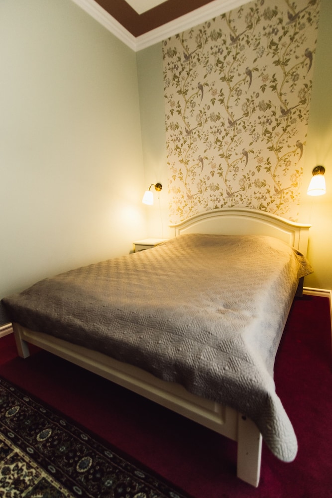 Economy Double Room - Photo 8