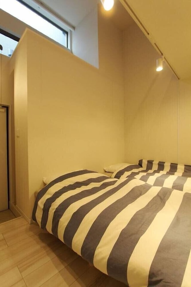 Apartment (B102) photo 2