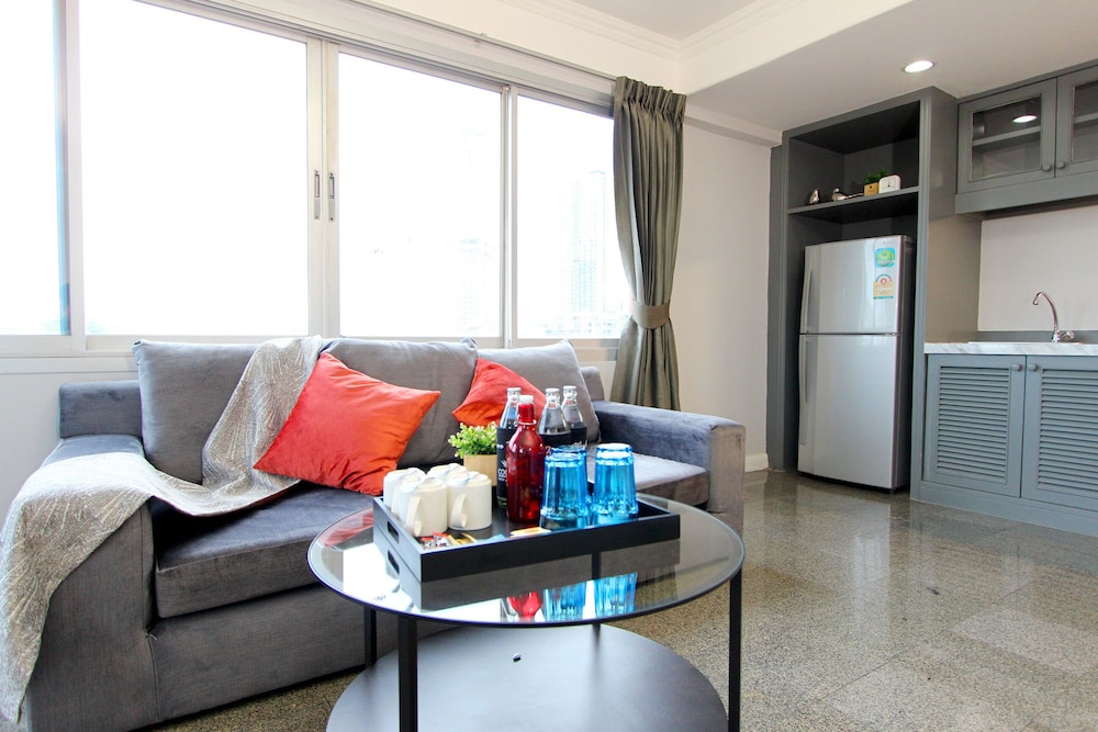 Family Room - Photo 12