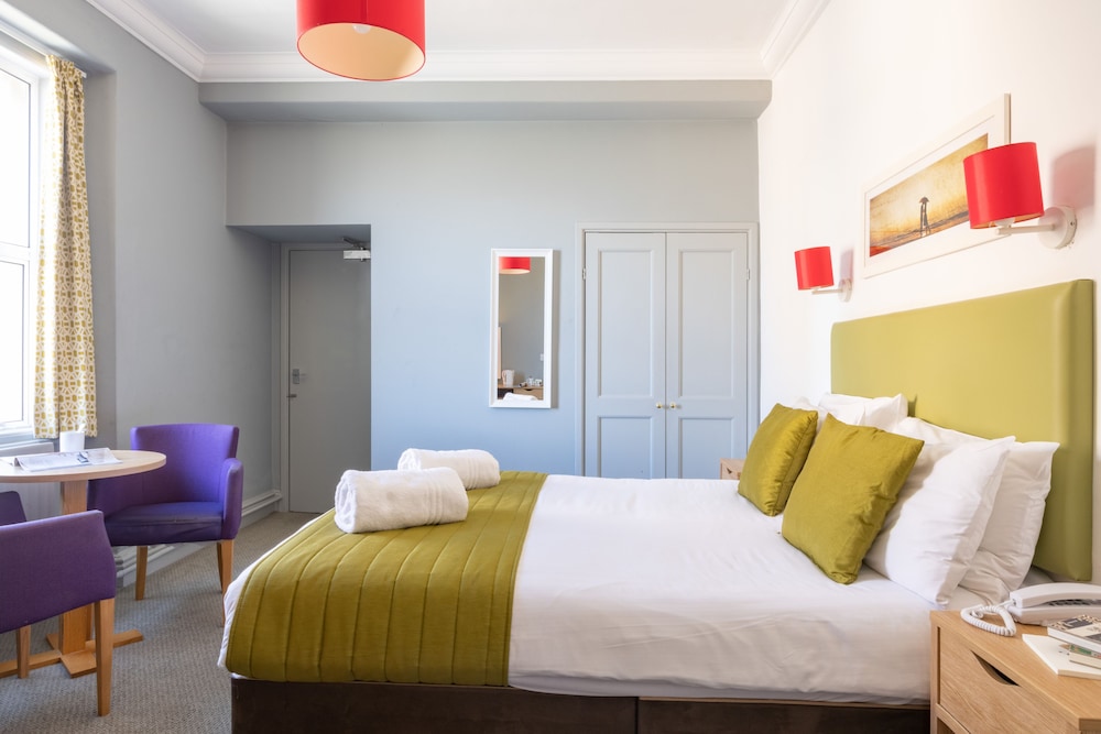 Double Room (with Sea View) photo 1