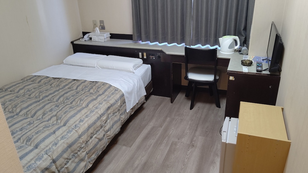 Economy Double Room, Non Smoking - Photo 1