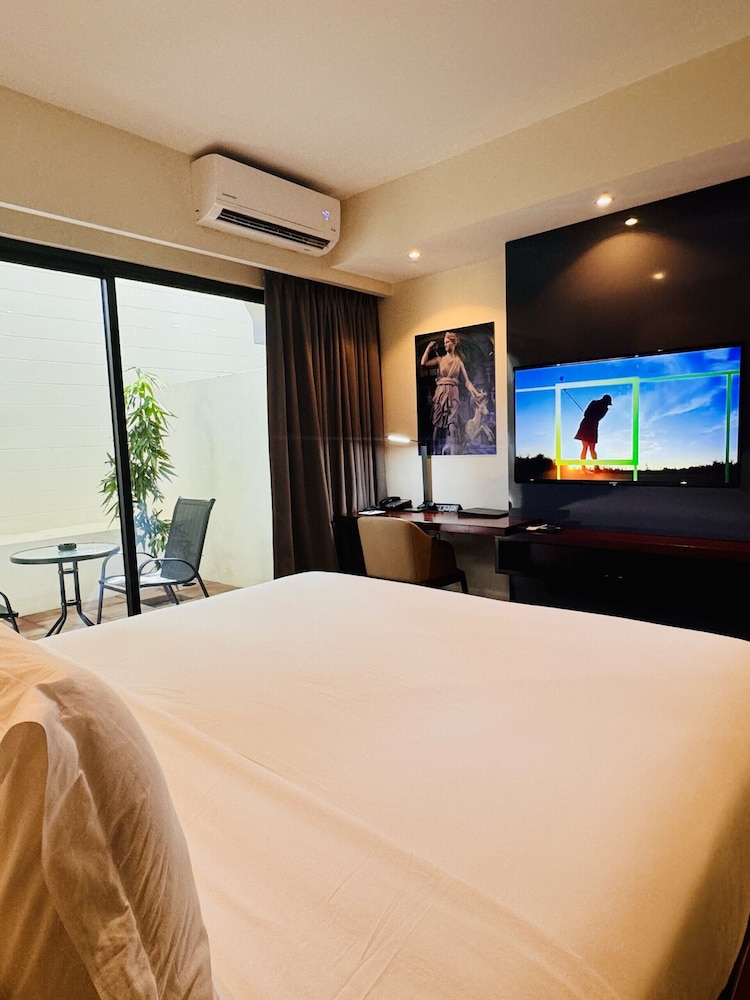 Superior Double Room, 1 King Bed, Balcony