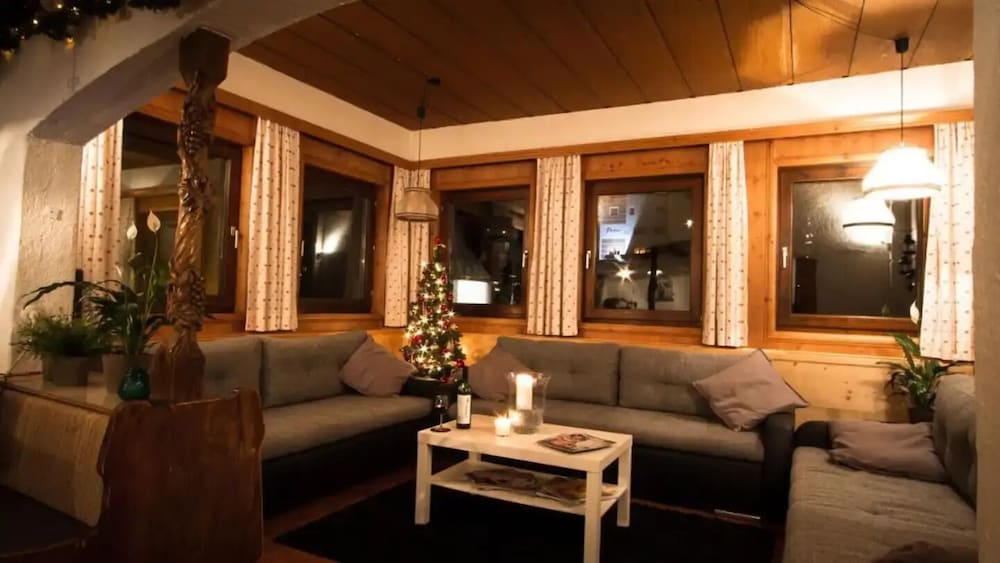 Double Room, 1 Double Bed, Mountain View, Slope side photo 3