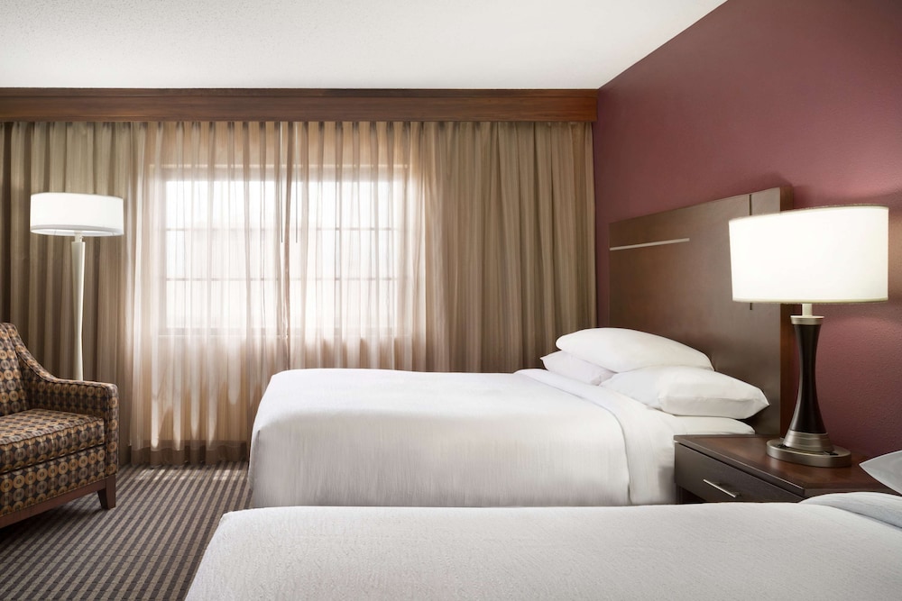 Basic Room, 2 Double Beds, Non Smoking - Photo 2