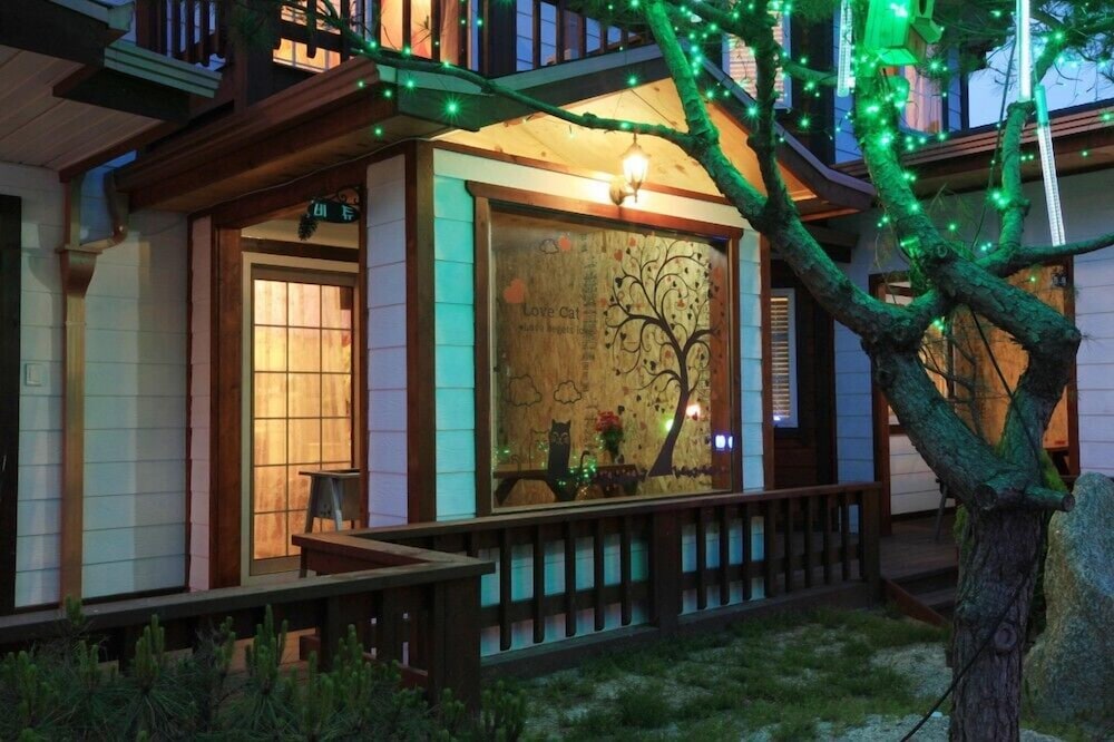 Room (Bijou) - Photo 2