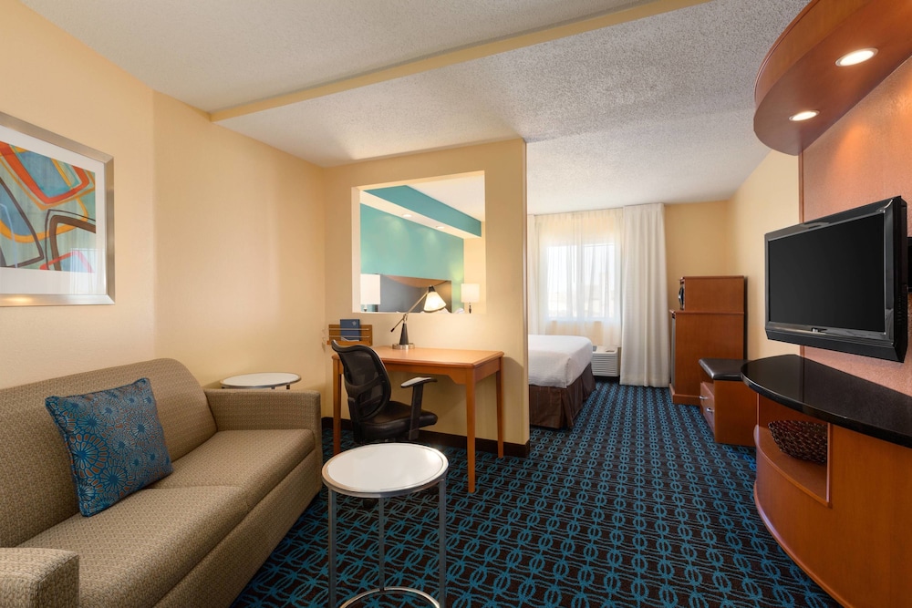 Executive Suite, 1 King Bed with Sofa bed photo 1