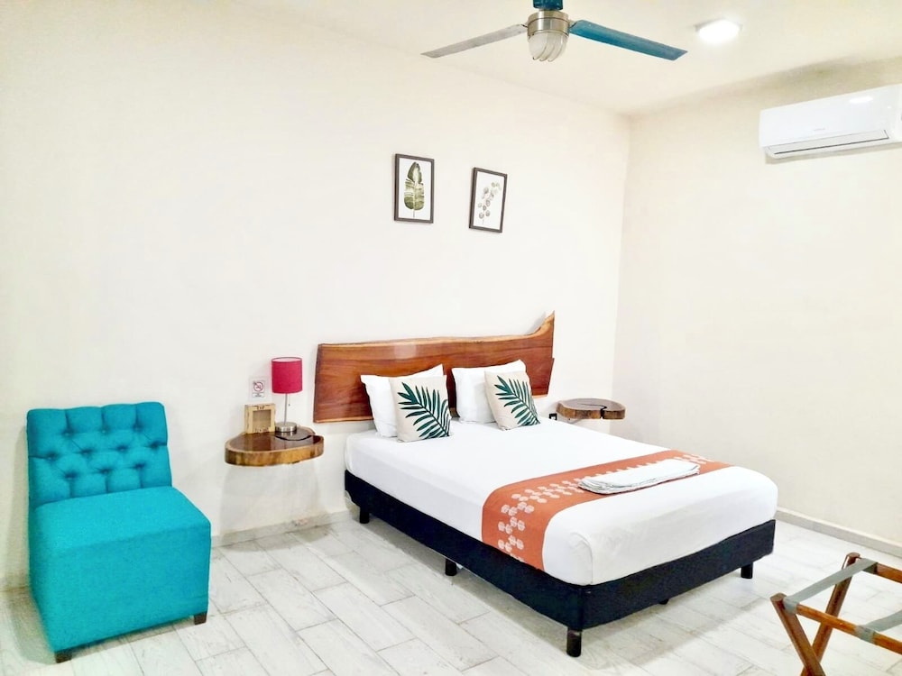 Luxury Room, 2 Queen Beds photo 3