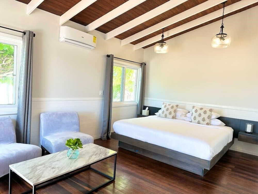 1-Bedroom Beachfront Villa
