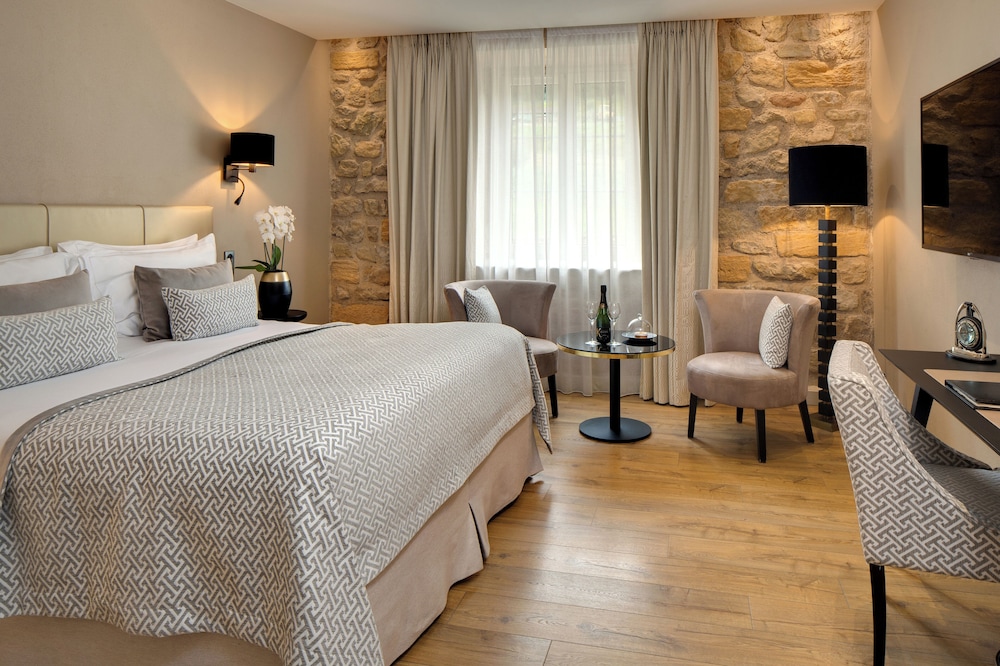 Superior Double or Twin Room photo 1