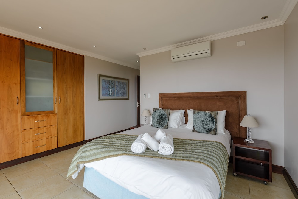 Luxury Villa, 4 Bedrooms photo 1