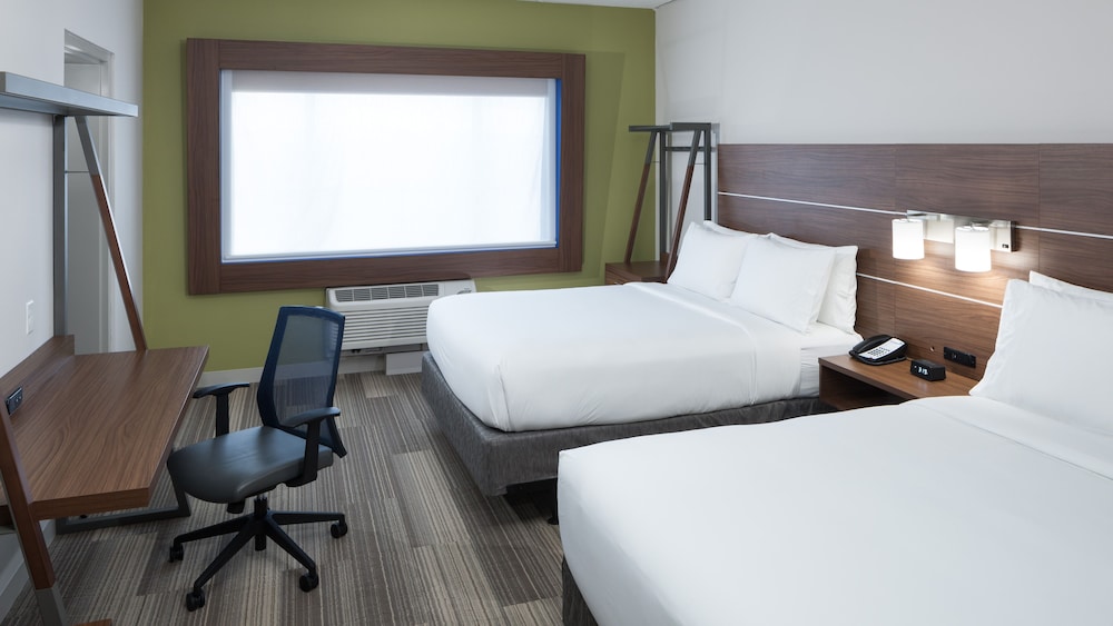 Suite, 2 Twin Beds, Accessible (Mobility Tub) - Photo 3