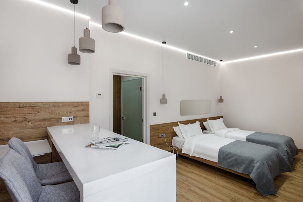 Studio, 2 Twin Beds