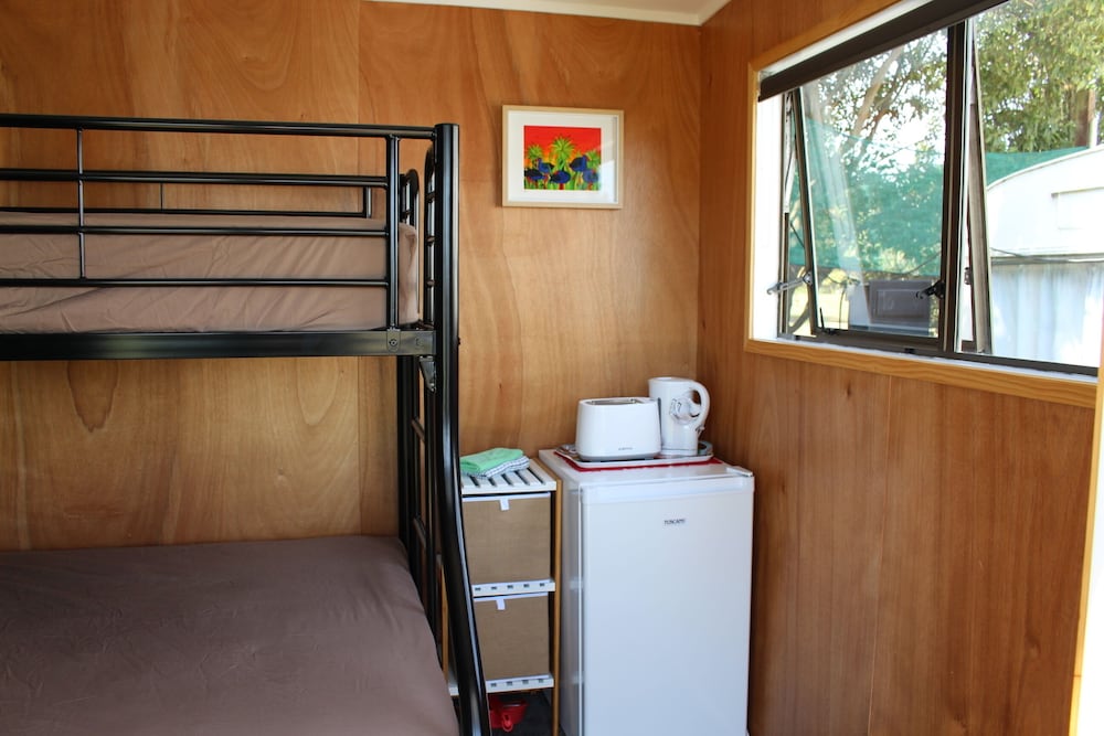 Basic Cabin, Golf View, No Linen Provided photo 1