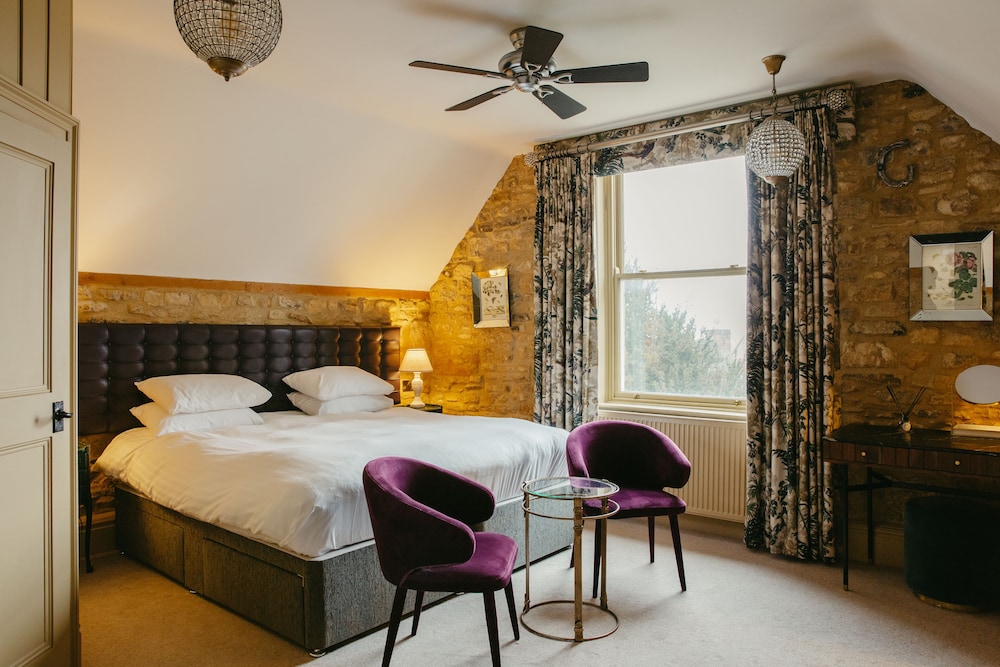 Signature Plus Twin Room photo 1