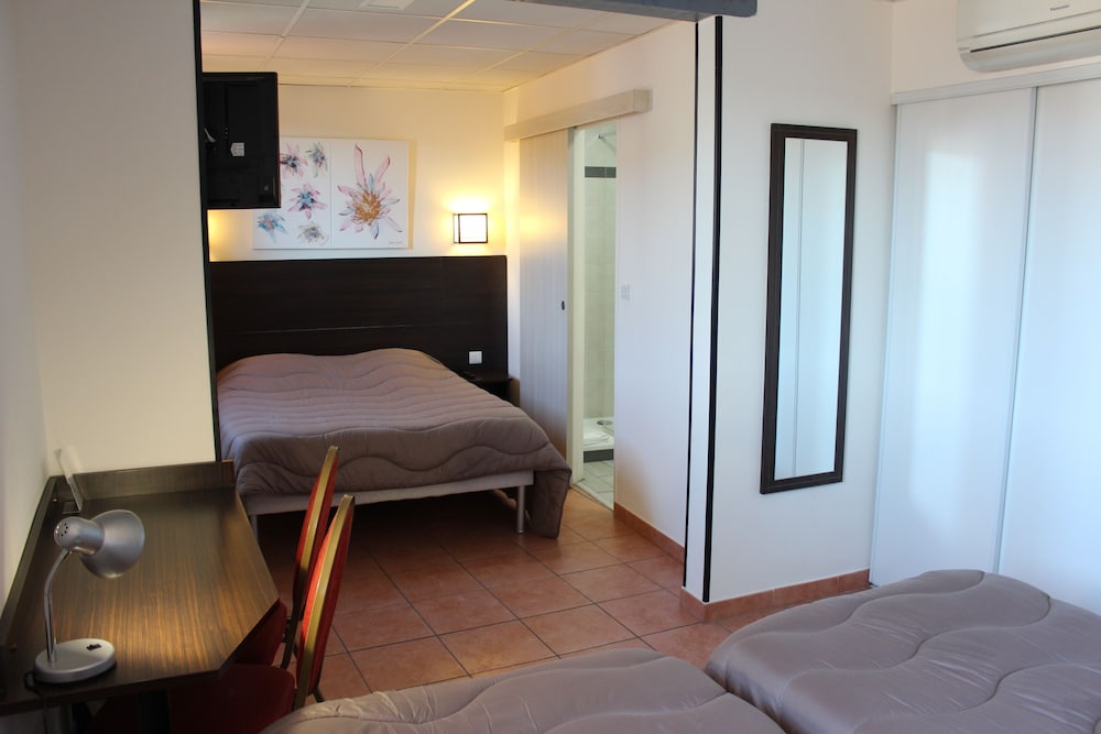 Quadruple Room photo 3