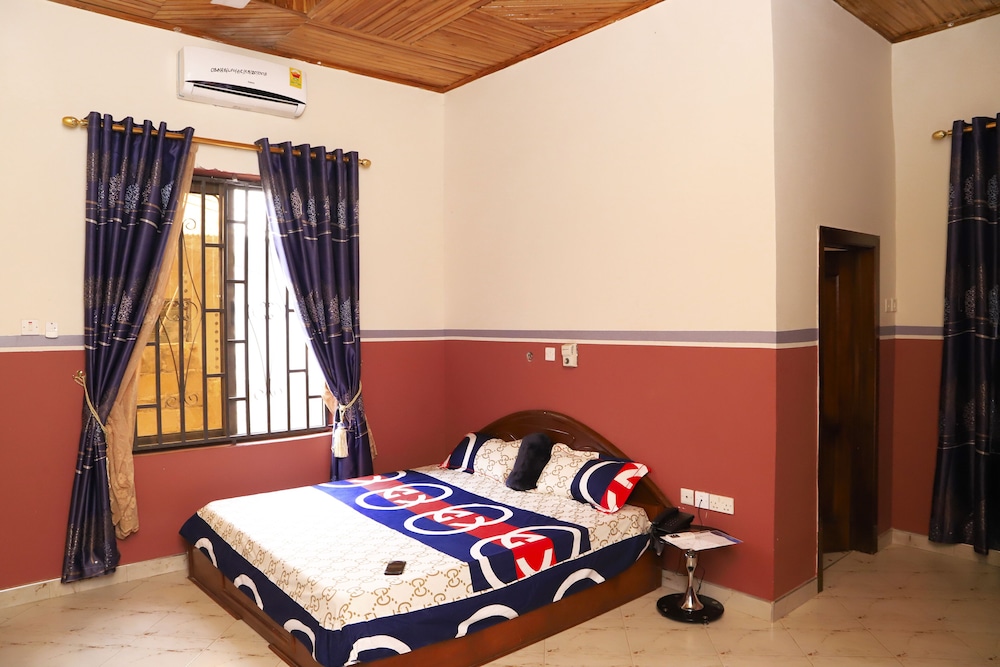 Standard Room photo 3