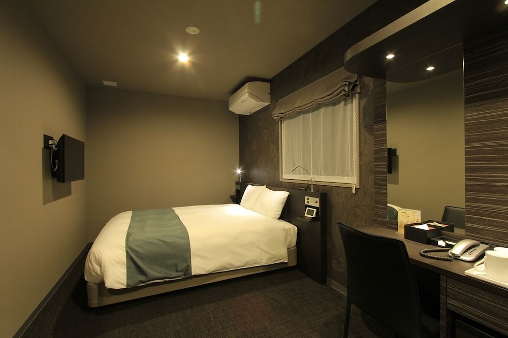 Standard Double Room, Non Smoking (Barrier-Free) photo 1