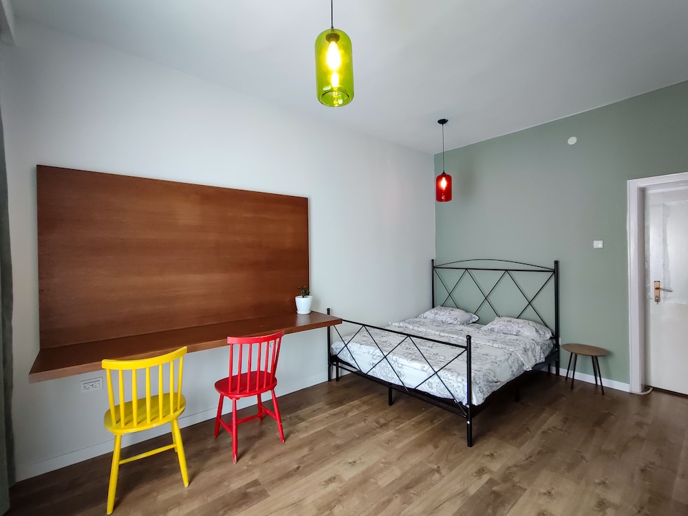Classic Twin Room, Non Smoking, City View photo 3