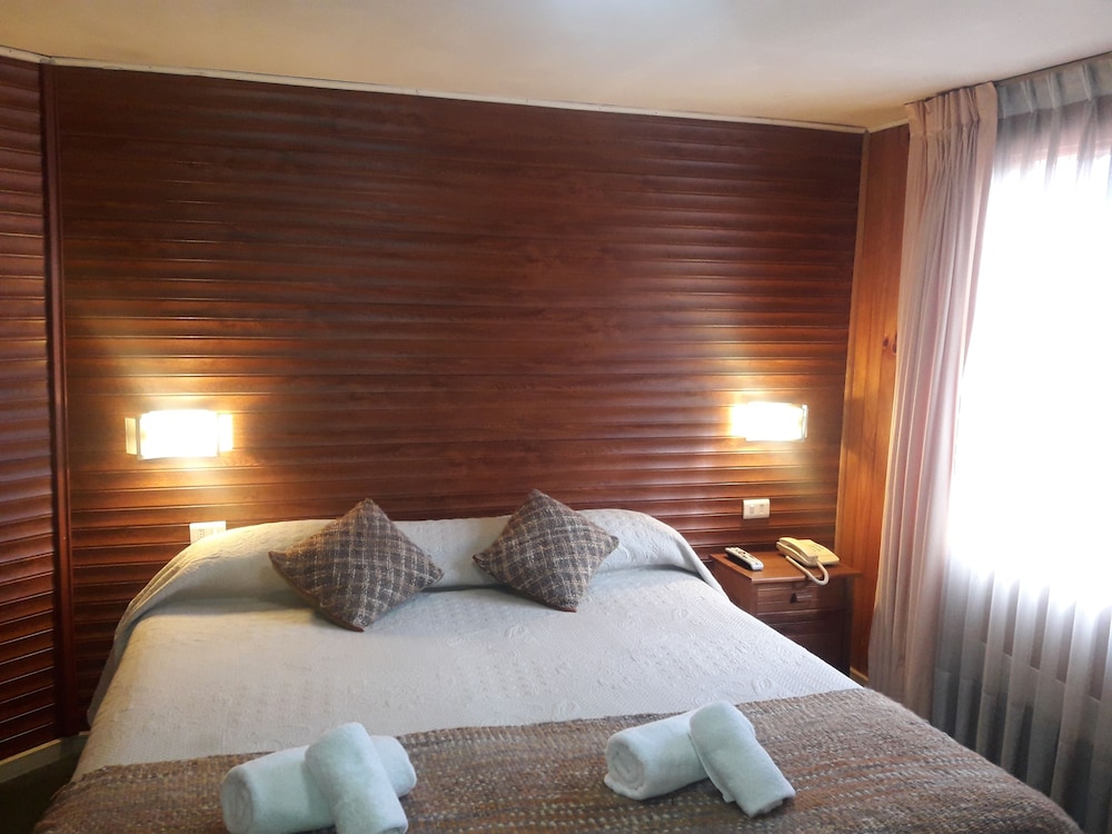 Double Room, 1 Queen Bed, Private Bathroom photo 1