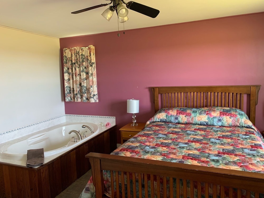 Executive Cottage, 2 Bedrooms, Jetted Tub, Ocean View photo 1