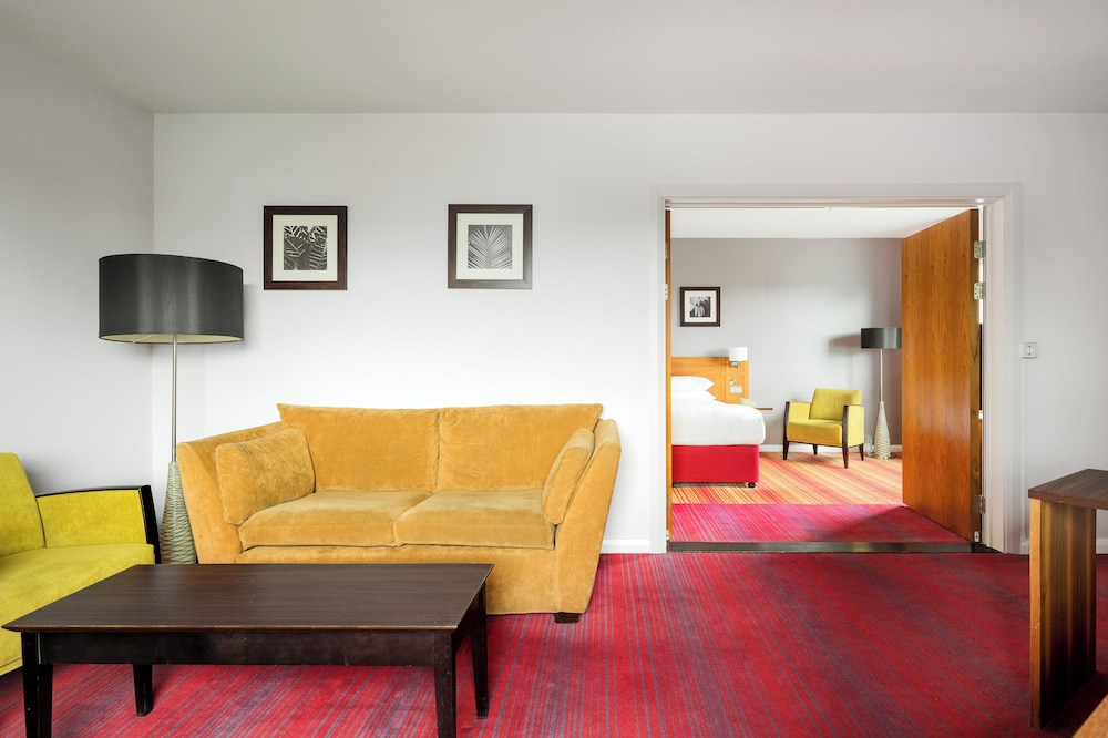 Junior Suite, 1 Queen Bed photo 1